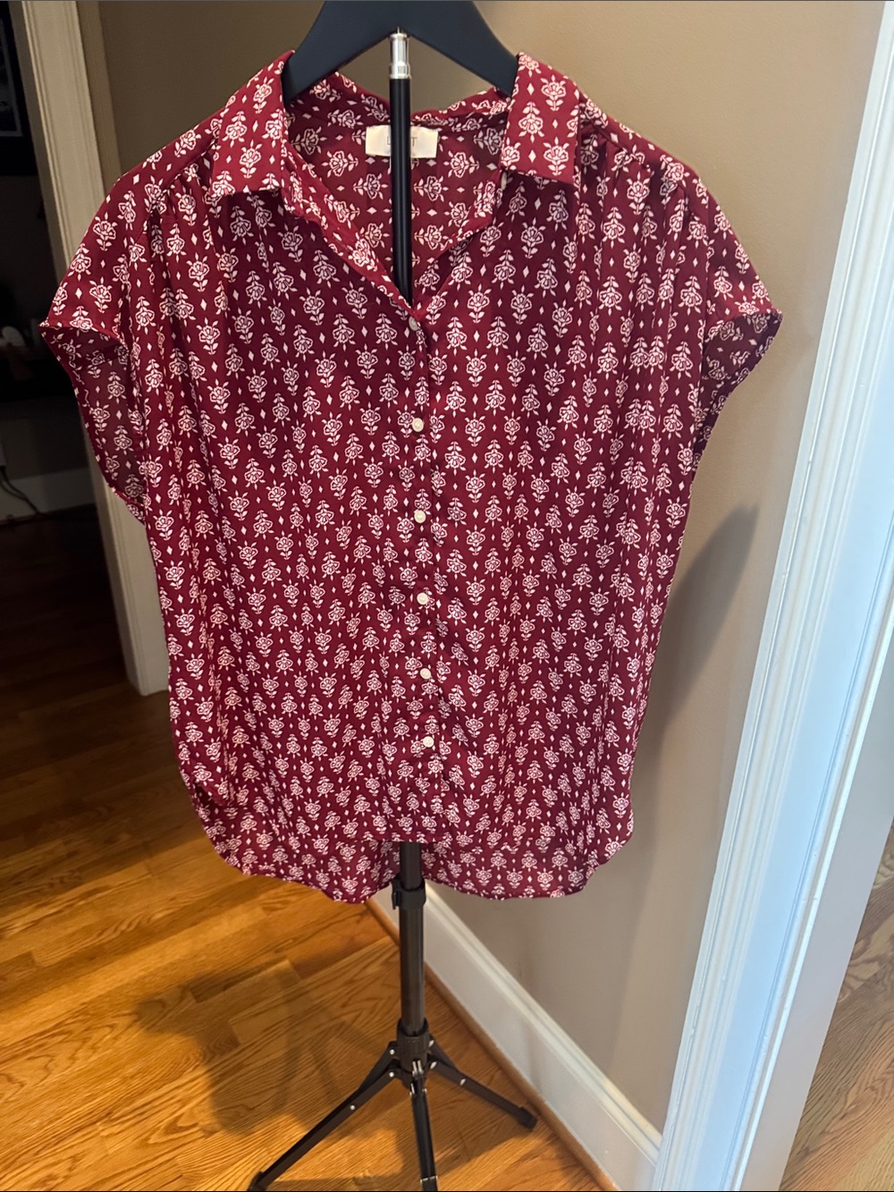 LOFT Outlet Burgundy Floral Short Sleeve Top
